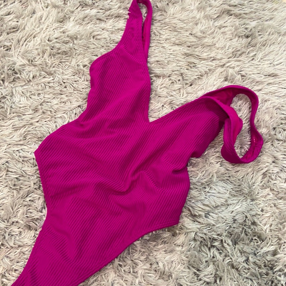 SWIMSUIT
